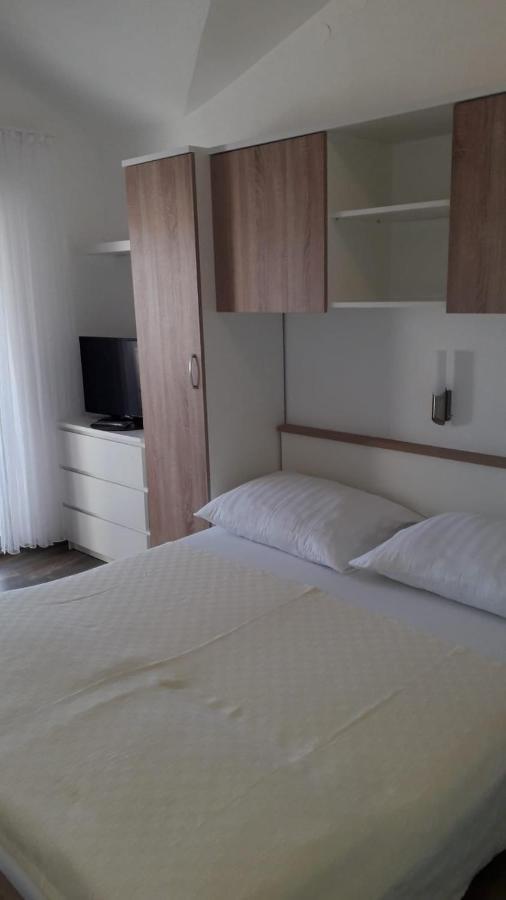 Haus Milana Apartment Nin Bagian luar foto
