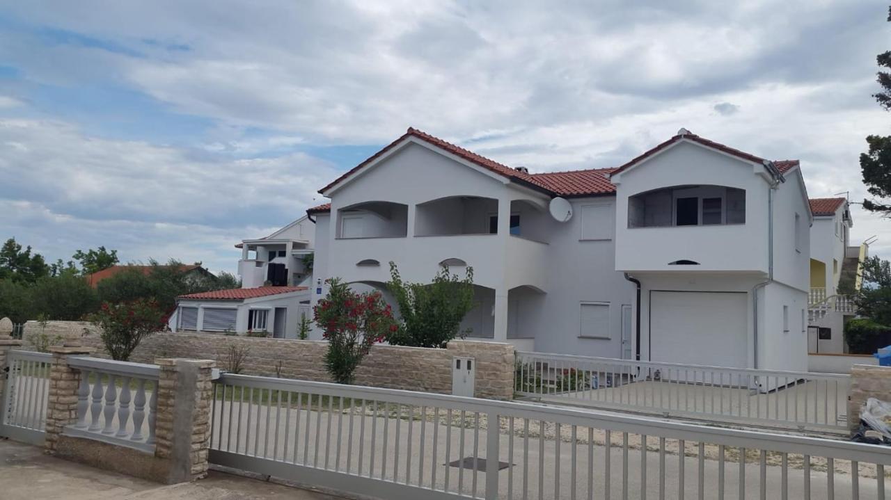 Haus Milana Apartment Nin Bagian luar foto