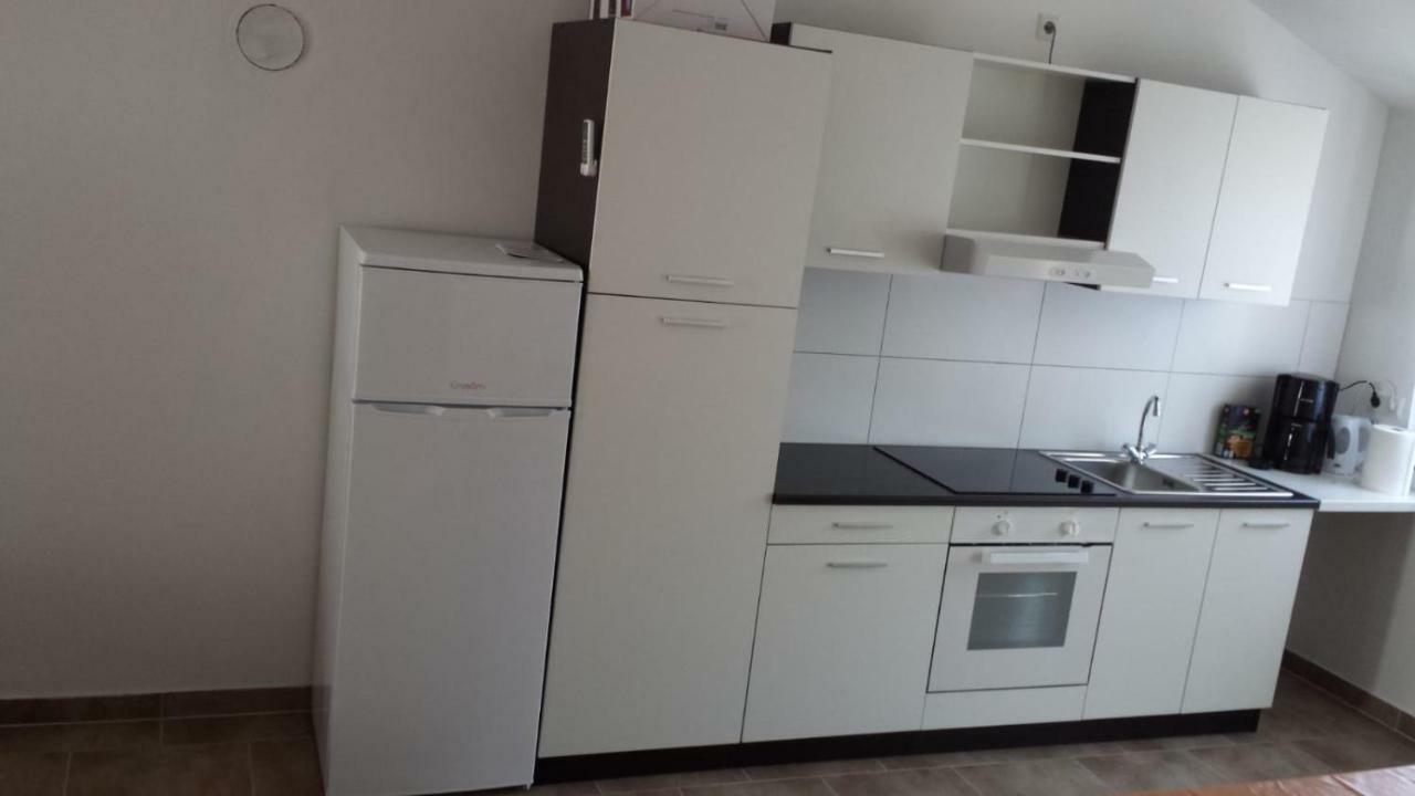Haus Milana Apartment Nin Bagian luar foto