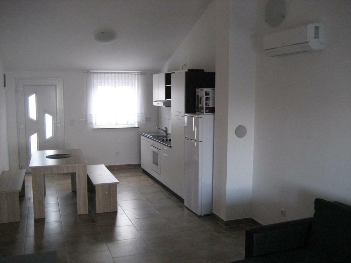 Haus Milana Apartment Nin Bagian luar foto